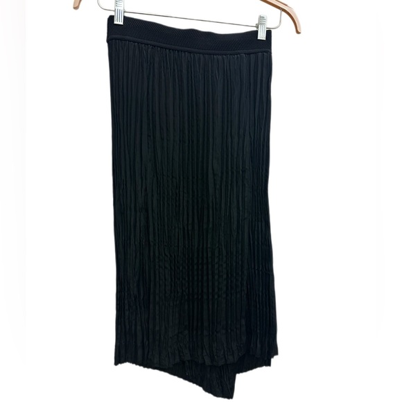 Vince Crushed Bias strip midi skirt - Picture 7 of 10